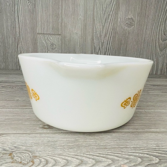 Pyrex by Corningwear 474-b 1.5 l  sauce pan baking dish harvest gold butterfly - Picture 5 of 11